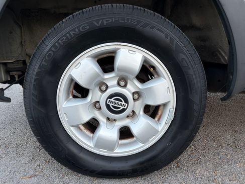 Used 1998 Nissan Frontier XE image 13