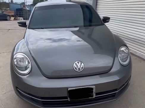 Used 2013 Volkswagen Beetle 2.0T image 11