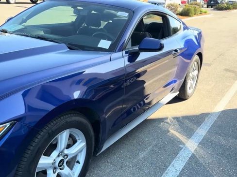 Used 2015 Ford Mustang Coupe RWD image 2
