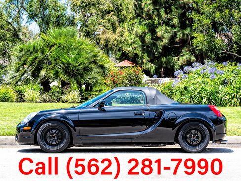 Used 2004 Toyota MR2 Spyder image 1