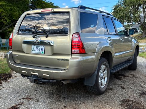 Used 2007 Toyota 4Runner Sport RWD image 5