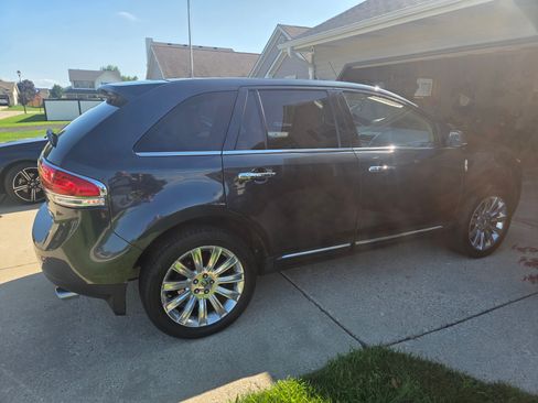 Used 2013 Lincoln MKX AWD image 5