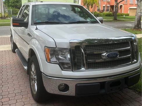Used 2010 Ford F150 Lariat RWD image 2