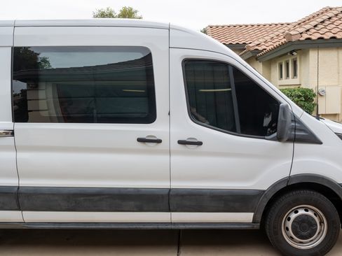 Used 2020 Ford Transit 250 Medium Roof w/ Load Area Protection Package image 21