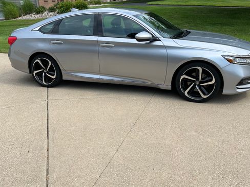 Used 2020 Honda Accord Sport image 4