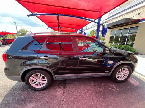 Used 2014 Kia Sorento LX AWD/4WD image 12