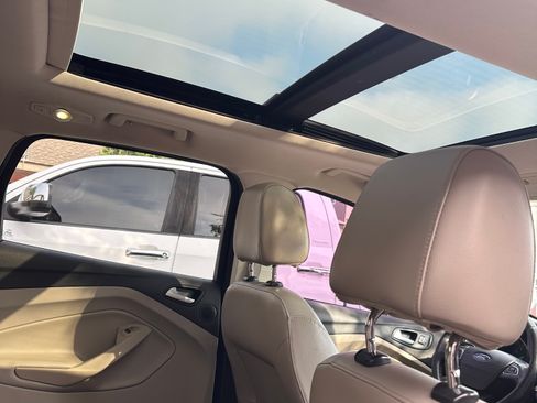 Used 2017 Ford Escape Titanium image 19