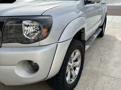 Used 2005 Toyota Tacoma PreRunner image 14