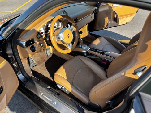 Used 2011 Porsche 911 Carrera S image 8