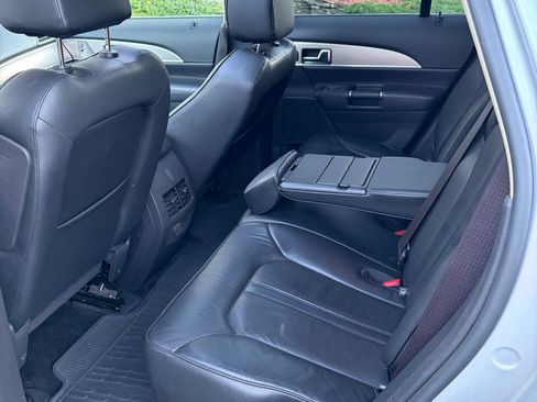 Used 2013 Lincoln MKX AWD image 7