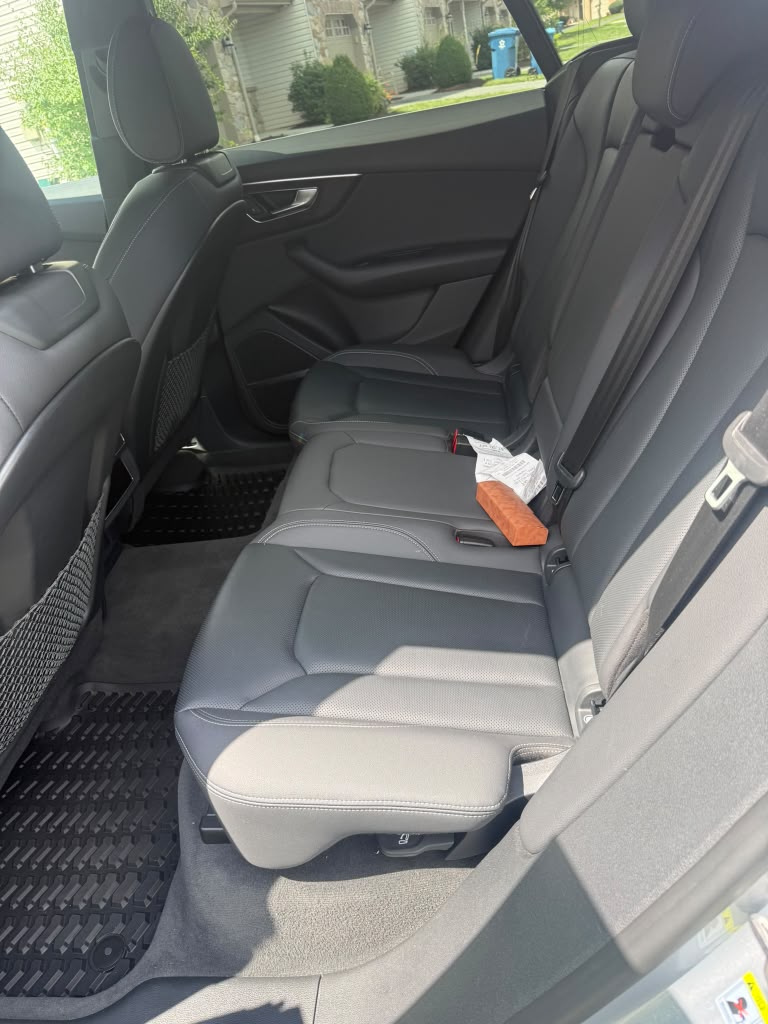 Used 2019 Audi Q8 Premium Plus w/ Premium Plus AWD/4WD image 14