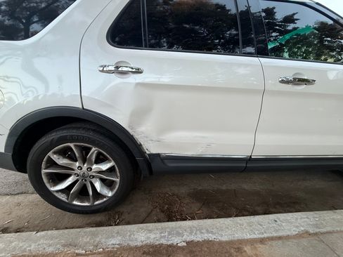 Used 2011 Ford Explorer Limited w/ 301A Rapid Spec Order Code image 15