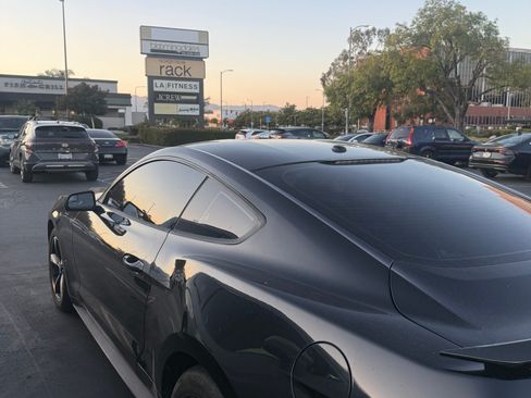 Used 2019 Ford Mustang Coupe RWD image 2