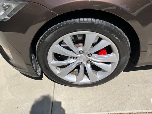 Used 2014 Tesla Model S P85 RWD image 7