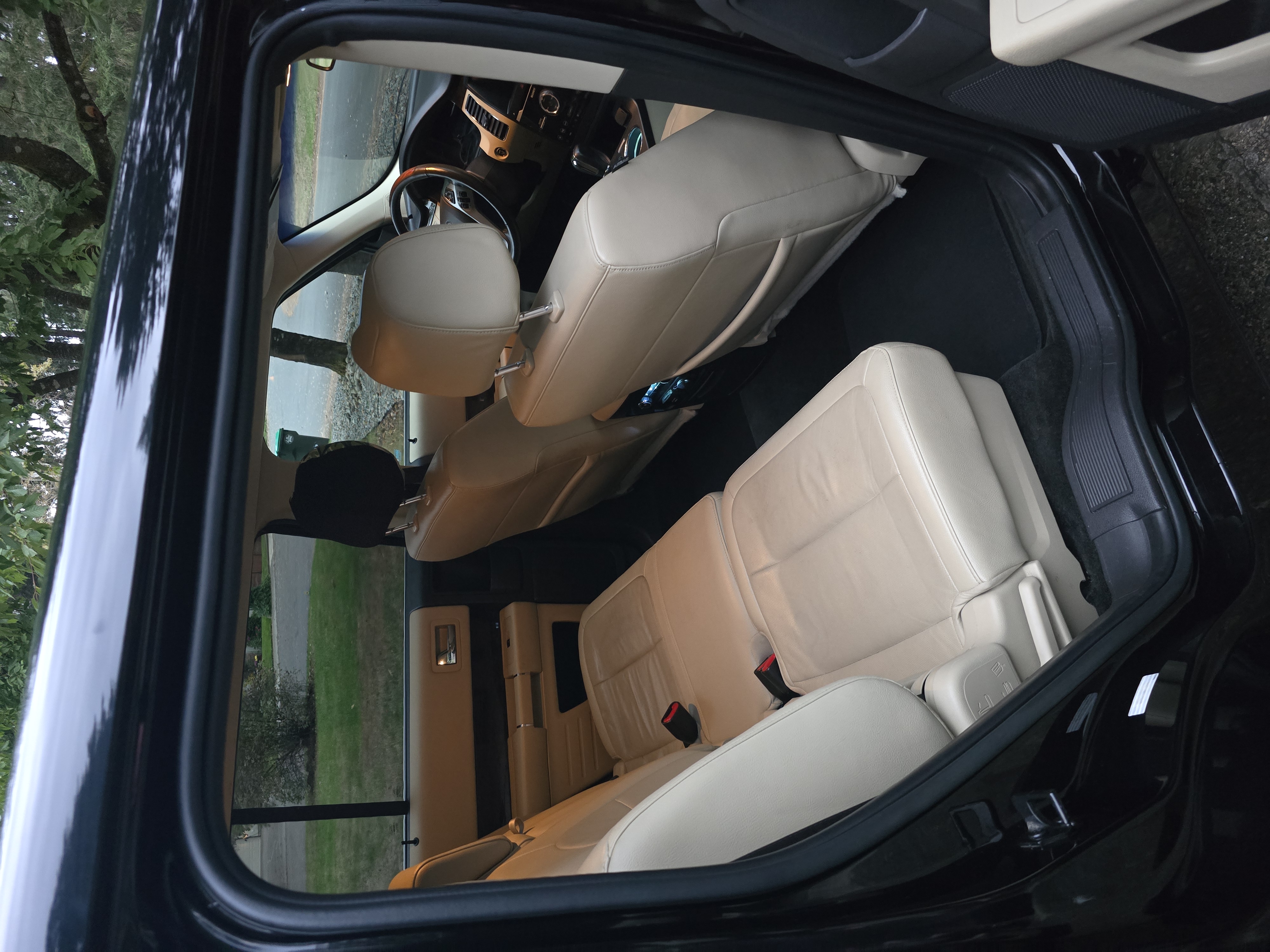 Used 2018 Ford Flex Limited w/ Class III Trailer Tow Package FWD image 10