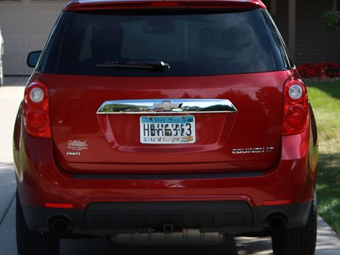 Used 2015 Chevrolet Equinox LT w/ Driver Convenience Package AWD/4WD image 6