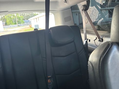 Used 2015 Cadillac Escalade ESV Premium image 9