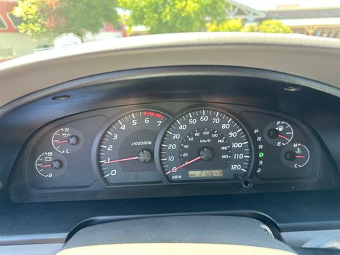 Used 2006 Toyota Tundra SR5 w/ All Weather Guard Pkg RWD image 10