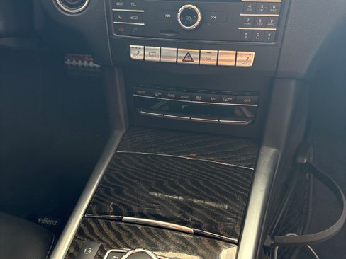 Used 2016 Mercedes-Benz E 350 Sedan image 5