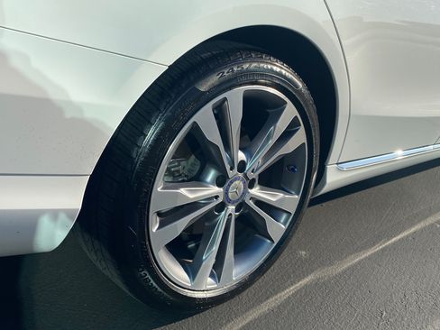 Used 2017 Mercedes-Benz C 300 Sedan image 6