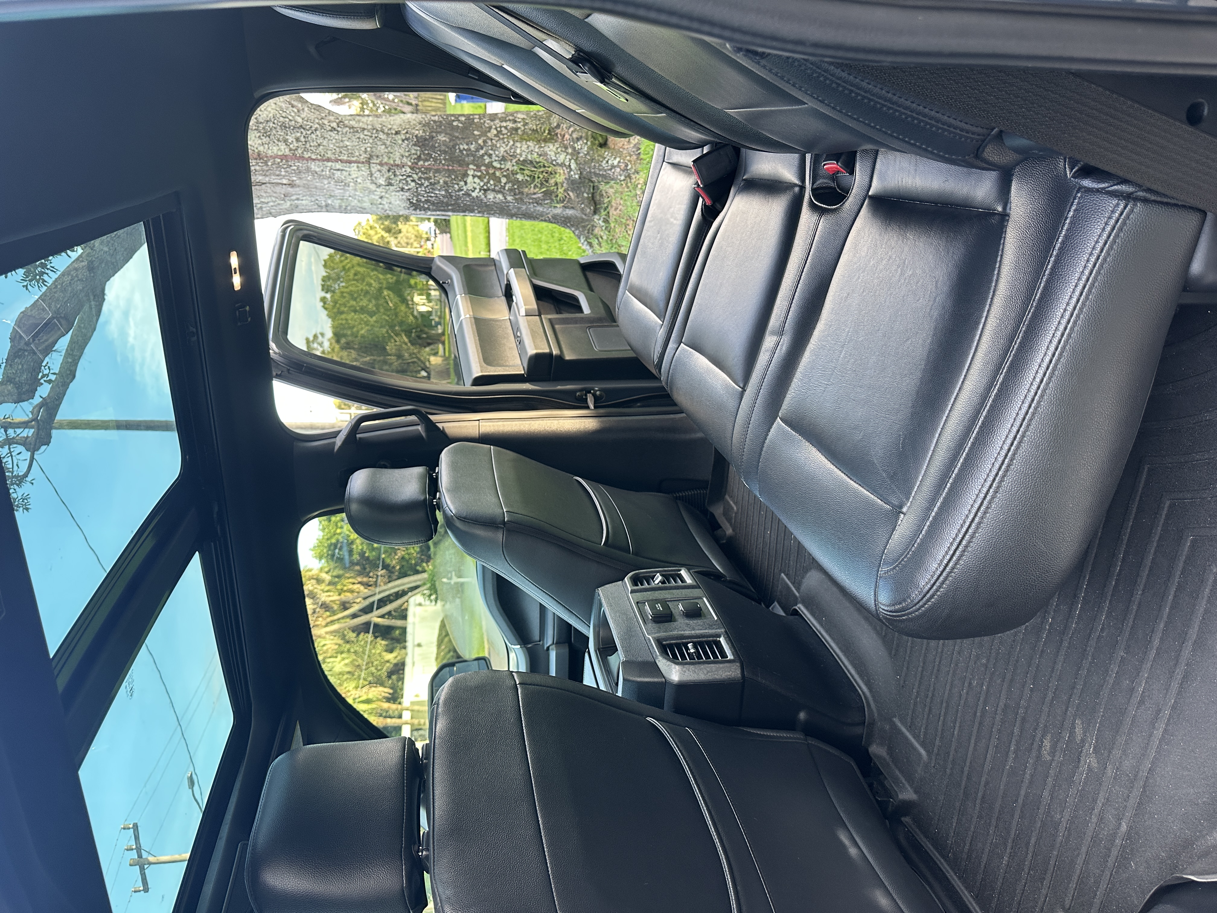 Used 2016 Ford F150 XLT w/ Equipment Group 302A Luxury AWD/4WD image 18