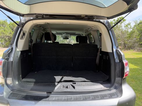 Used 2018 Nissan Armada SL w/ Premium Package RWD image 13