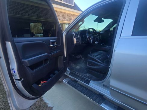 Used 2018 GMC Sierra 3500 Denali w/ Duramax Plus Package image 2