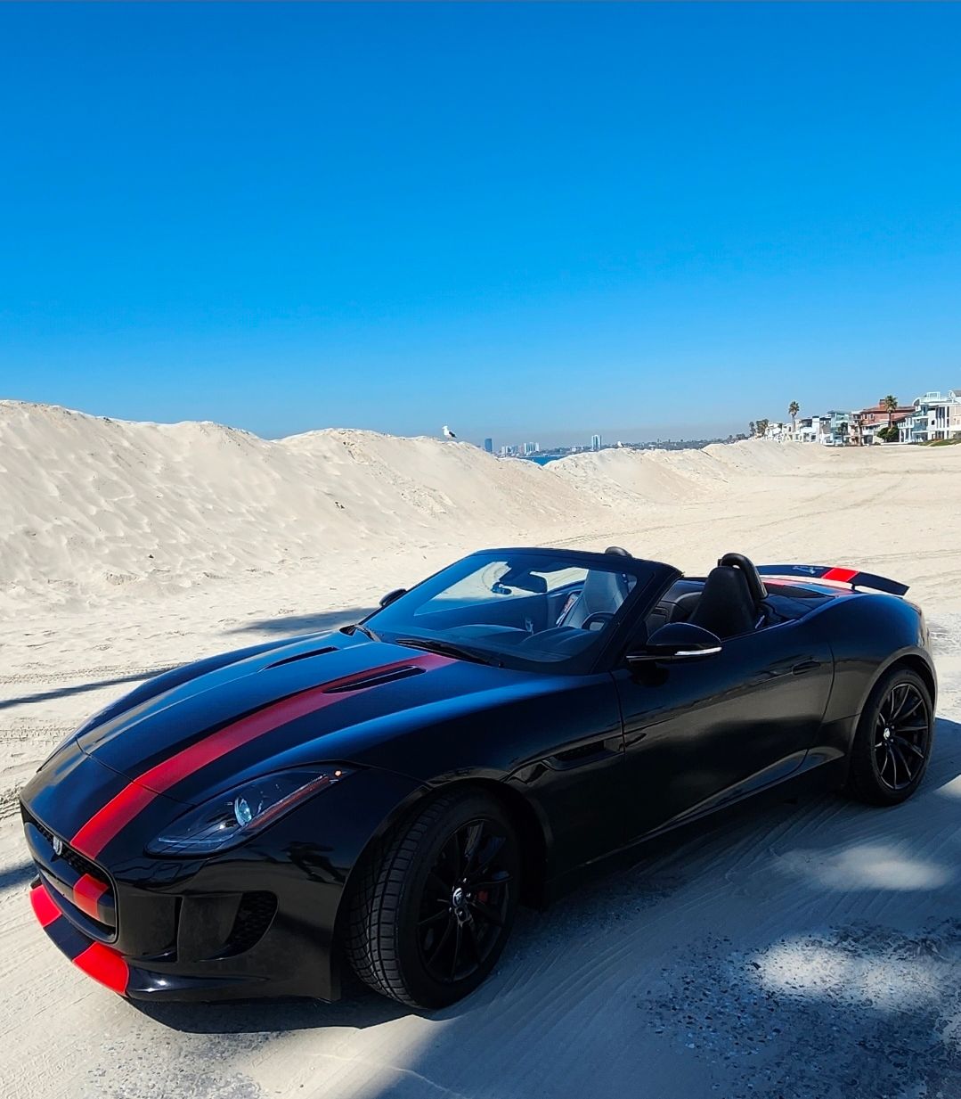 Used 2014 Jaguar F-TYPE Convertible RWD image 2
