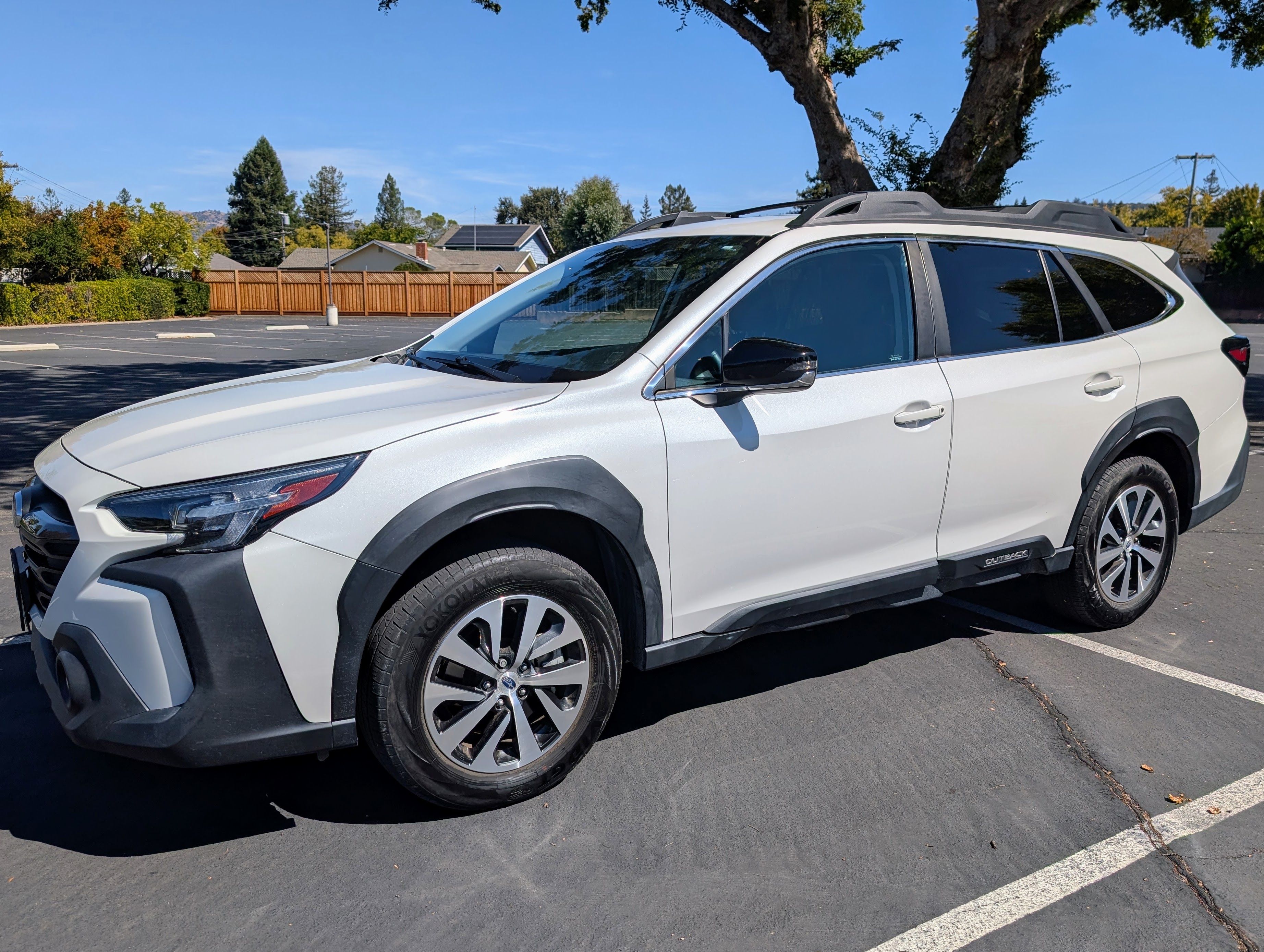 Used 2023 Subaru Outback Premium AWD/4WD image 5
