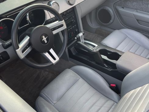 Used 2006 Ford Mustang GT Premium image 12