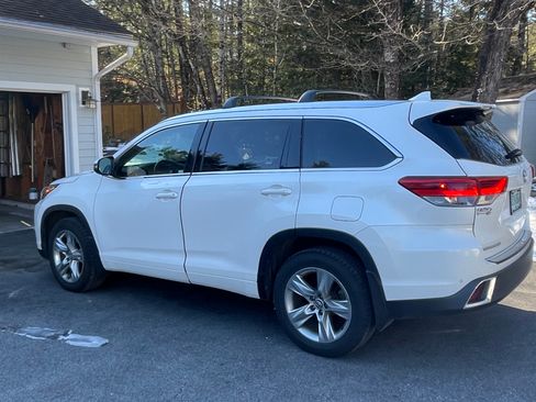 Used 2017 Toyota Highlander Limited image 5