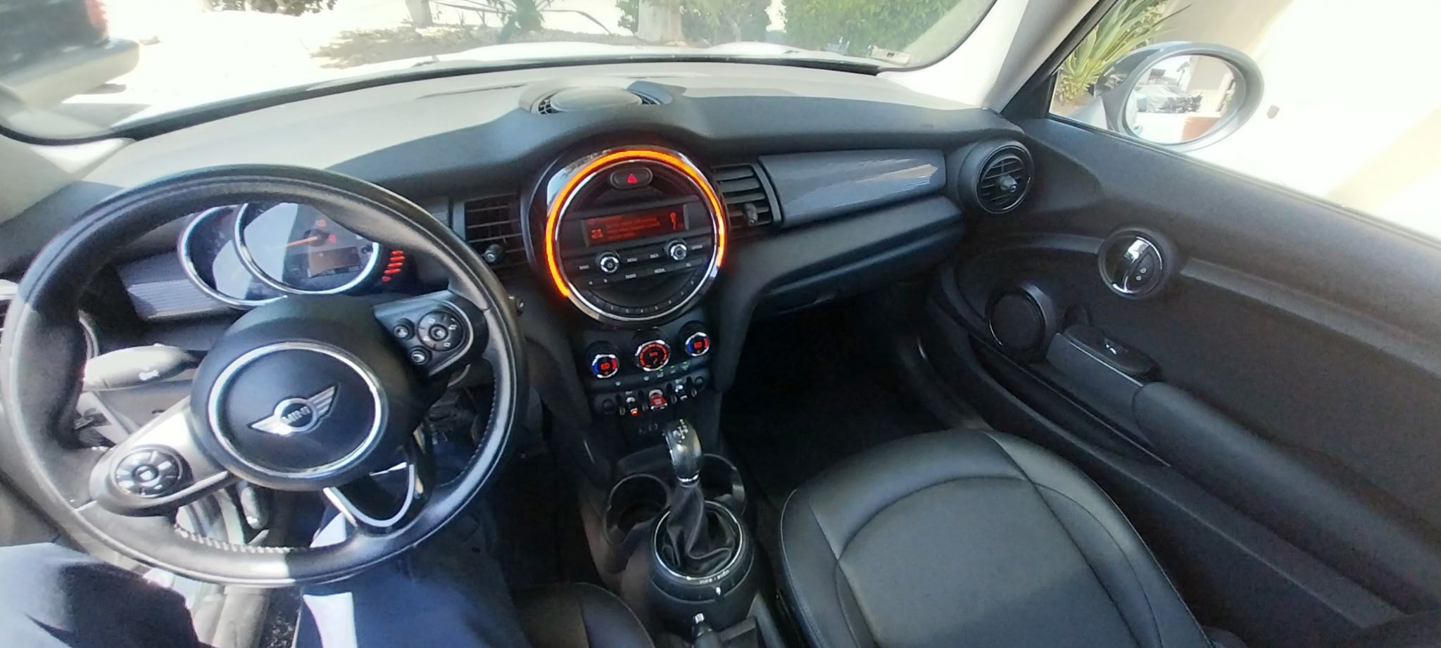 Used 2014 MINI Cooper 2-Door Hardtop FWD image 2