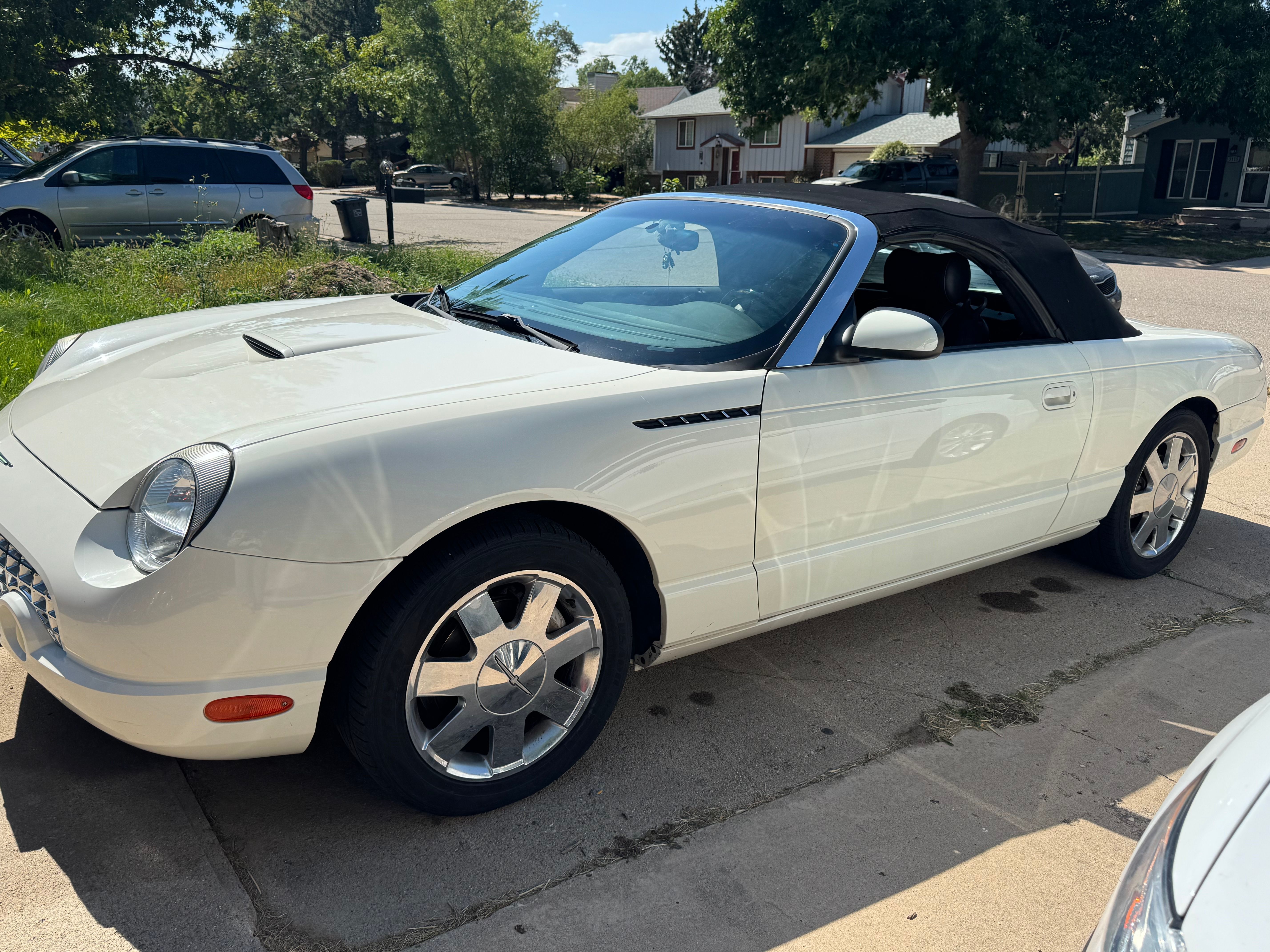 Used 2002 Ford Thunderbird RWD image 9