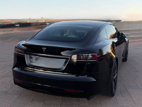 Used 2022 Tesla Model S Standard Range image 6