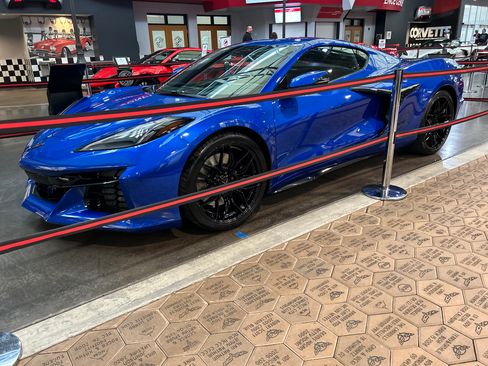 Used 2023 Chevrolet Corvette Z06 image 8