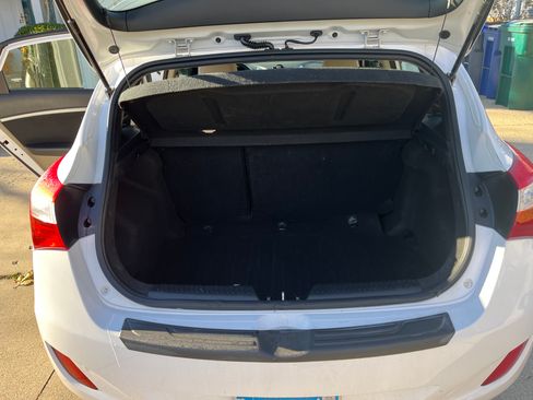 Used 2013 Hyundai Elantra GT image 17