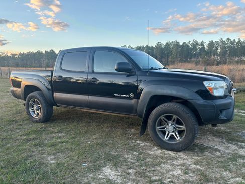 Used 2013 Toyota Tacoma PreRunner w/ Convenience Pkg image 1