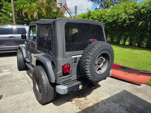Used 2000 Jeep Wrangler Sport image 5
