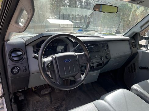 Used 2014 Ford F250 XL image 20