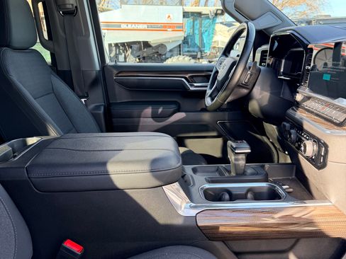 Used 2023 Chevrolet Silverado 1500 RST image 25