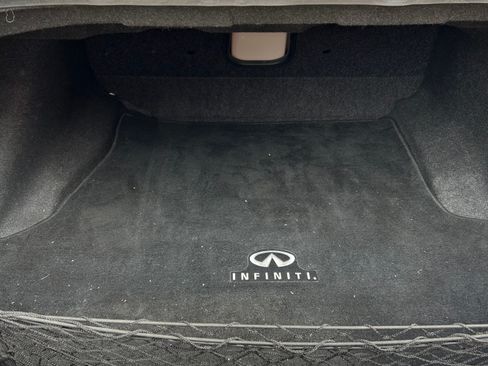 Used 2015 INFINITI Q40 Sedan 4D w/ Navigation Package image 9