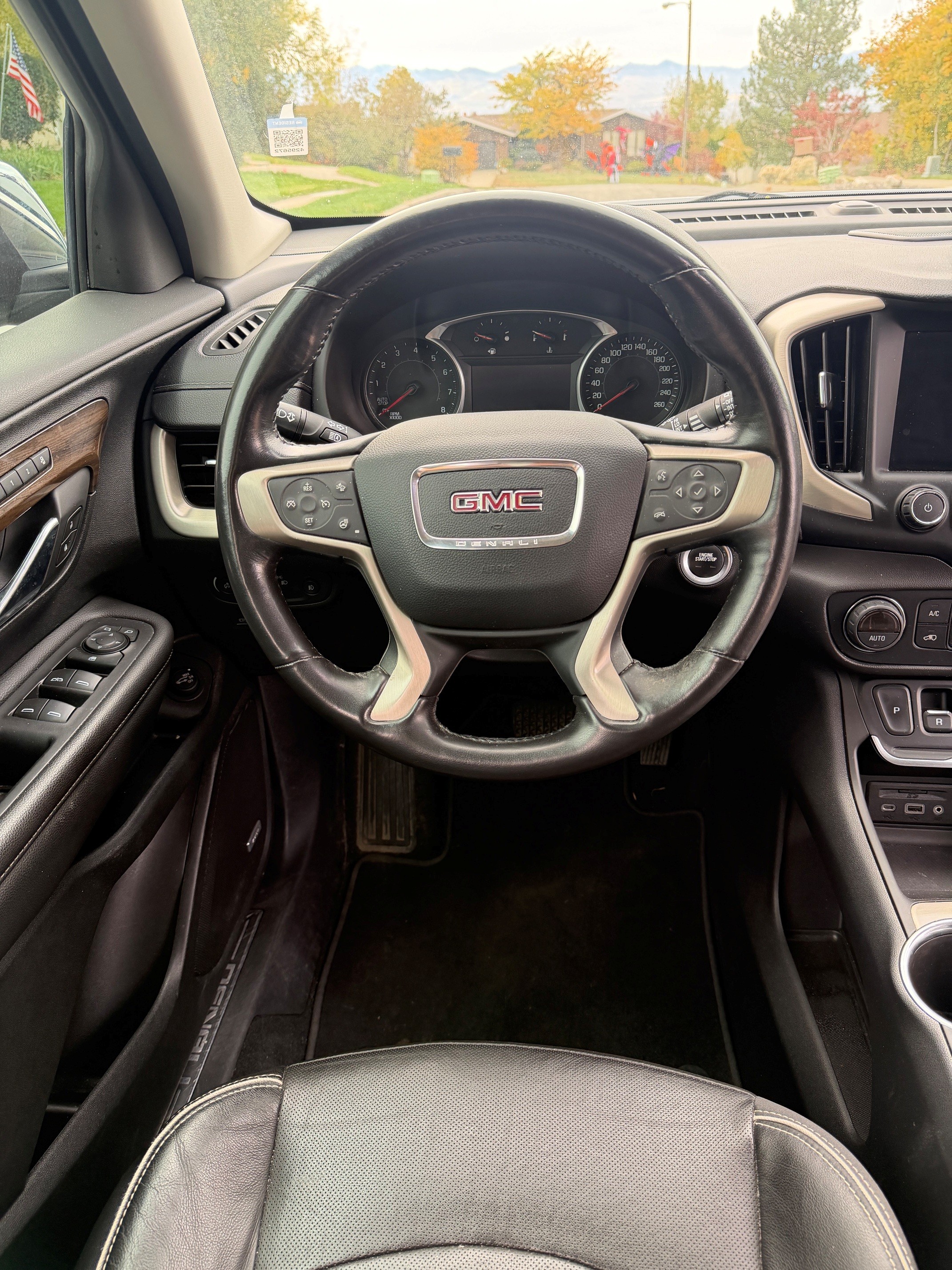Used 2020 GMC Terrain Denali w/ GMC Pro Grade Package AWD/4WD image 13