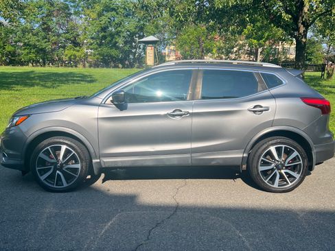 Used 2017 Nissan Rogue Sport SL AWD/4WD image 8