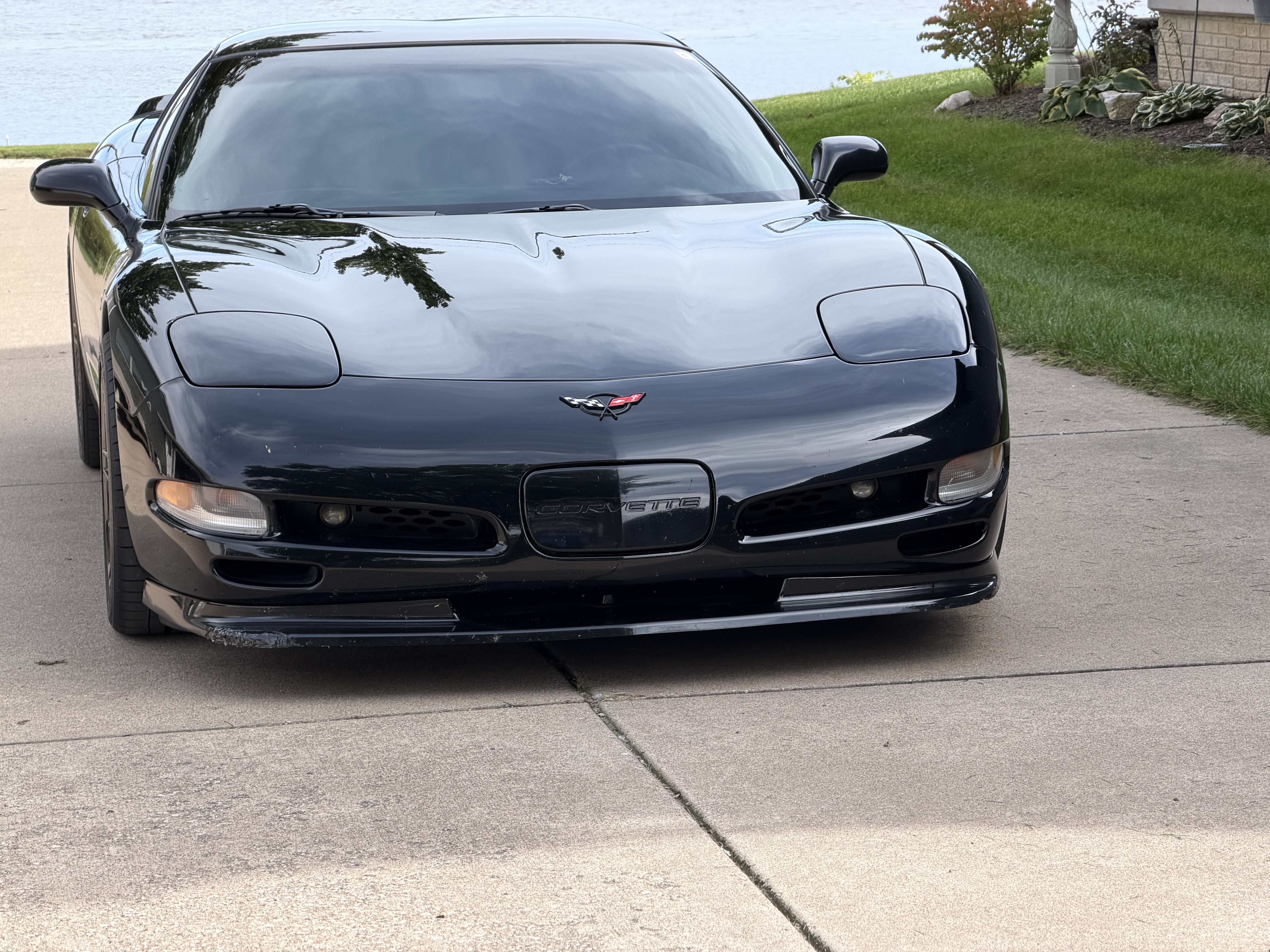 Used 1998 Chevrolet Corvette Coupe w/ Roof Pkg RWD image 11