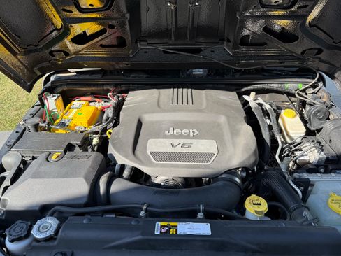 Used 2016 Jeep Wrangler Unlimited Sport w/ Quick Order Package 24S image 13