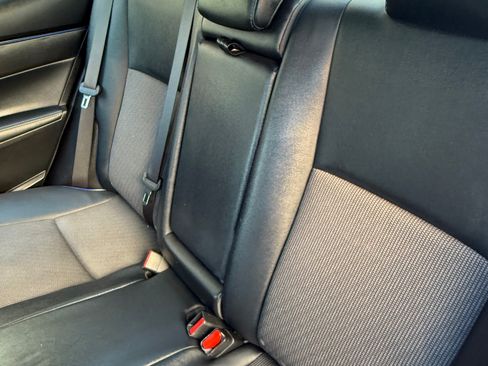 Used 2018 Toyota Corolla SE w/ Carpet Mat Package (TMS) image 23