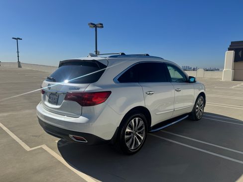 Used 2014 Acura MDX SH-AWD w/ Tech & Entertainment image 4