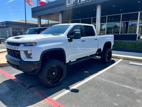Used 2023 Chevrolet Silverado 2500 Custom w/ Custom Convenience Package AWD/4WD image 14