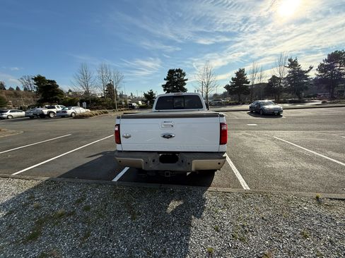 Used 2013 Ford F350 King Ranch w/ King Ranch w/Chrome Pkg image 6