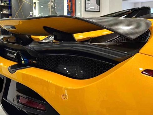 Used 2021 McLaren 720S Spider RWD image 16